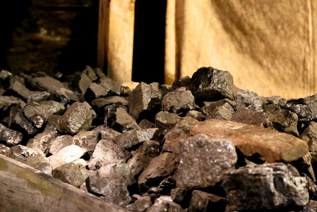 Coal & Rocks
